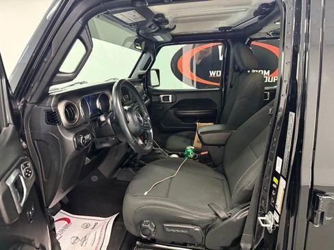 Used 2021 Jeep Wrangler Unlimited Sport AWD/4WD image 10