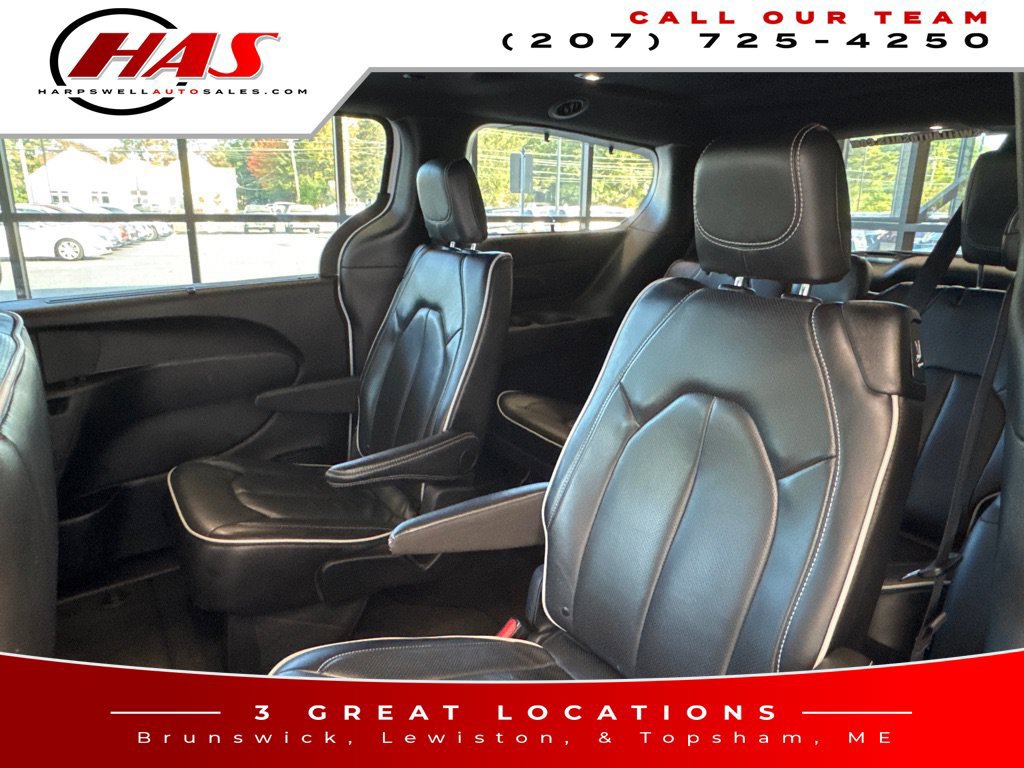 Used 2025 Chrysler Pacifica Limited FWD image 12
