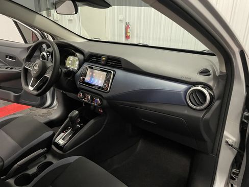 Used 2025 Nissan Versa SV w/ Trunk Package FWD image 41