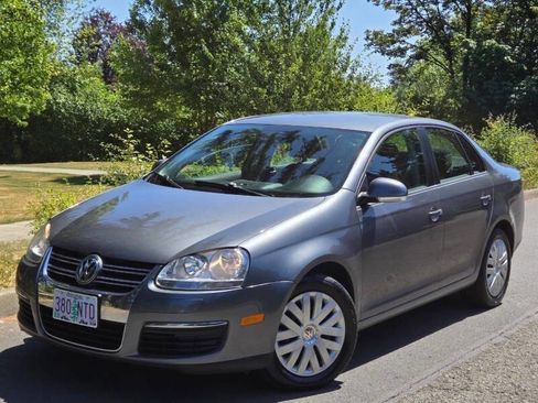 Used 2010 Volkswagen Jetta S image 1
