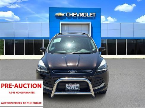 Used 2013 Ford Escape Titanium w/ Class II Trailer Tow Pkg FWD image 8