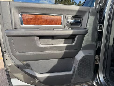 Used 2012 RAM 2500 Laramie w/ Cold Weather Group image 19