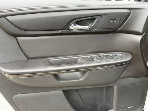 Used 2017 GMC Acadia Limited SLT FWD image 20