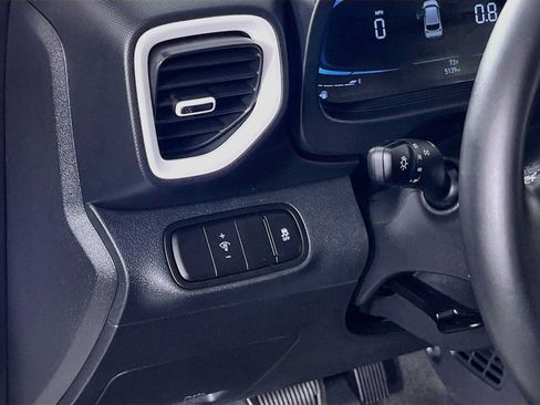 Certified 2026 Hyundai Venue SEL FWD image 10