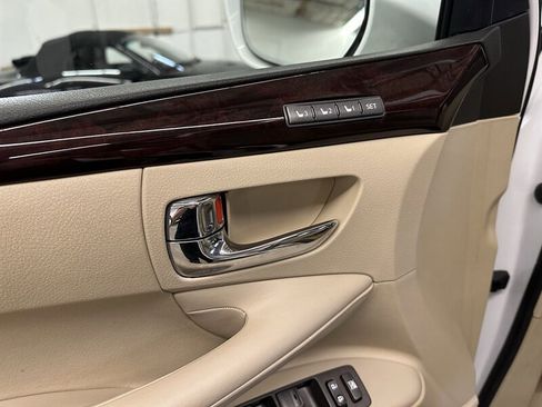 Used 2010 Lexus LX 570 4WD image 26