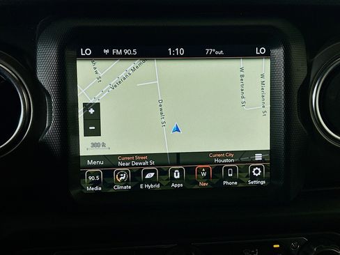 Used 2023 Jeep Wrangler Unlimited Rubicon 4xe w/ Cold Weather Group AWD/4WD image 21