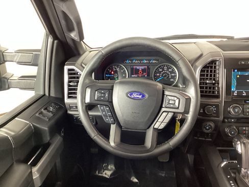 Used 2017 Ford F150 XLT w/ Equipment Group 302A Luxury AWD/4WD image 20