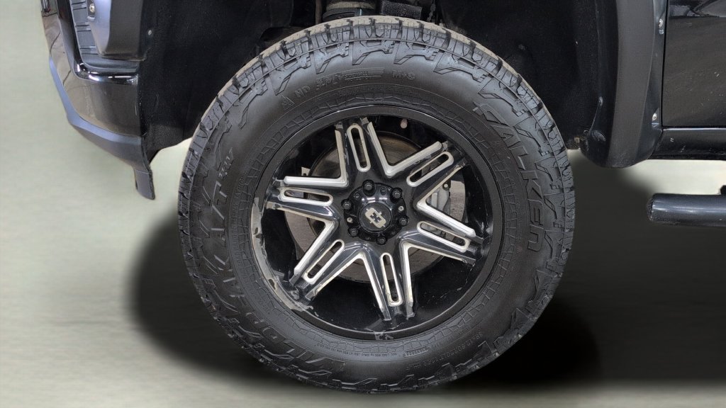 Used 2021 Chevrolet Silverado 1500 RST AWD/4WD image 30