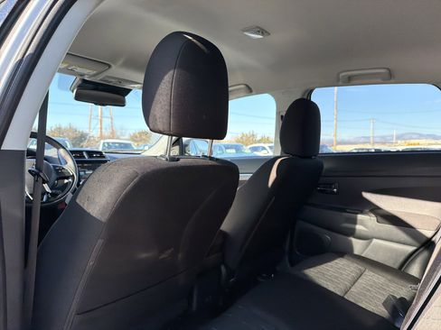 Used 2025 Mitsubishi Outlander Sport ES image 27