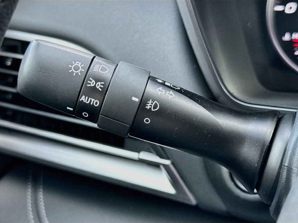 Certified 2025 Subaru Outback Limited AWD/4WD image 15