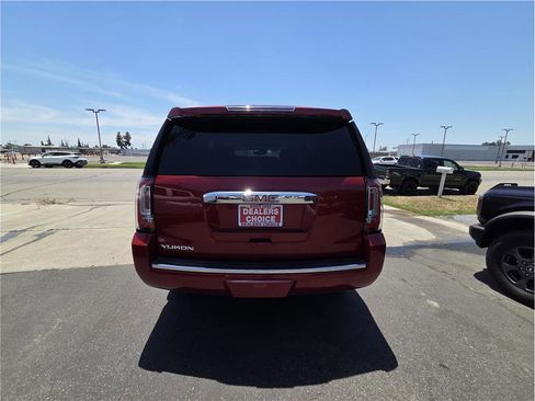 Used 2015 GMC Yukon Denali w/ Premium Package RWD image 6