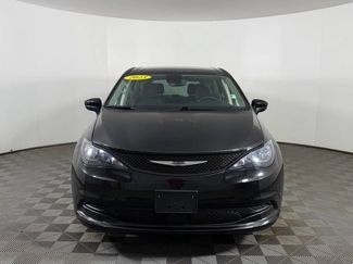 Used 2023 Chrysler Voyager LX FWD video 2