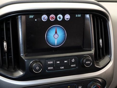 Used 2016 Chevrolet Colorado LT image 18