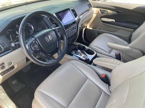 Used 2016 Honda Pilot Touring image 16
