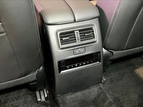 Used 2025 MAZDA CX-90 Plug-In Hybrid w/ Preferred AWD/4WD image 10