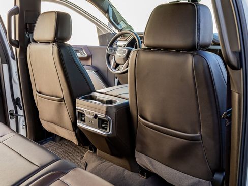 Used 2025 GMC Sierra 3500 Denali w/ Denali Reserve Package image 31