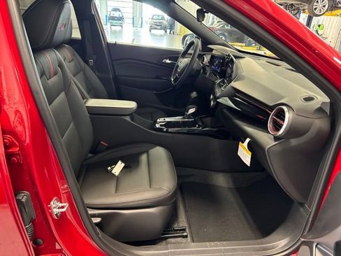 New 2026 Chevrolet Trax RS w/ Driver Confidence Package FWD image 17