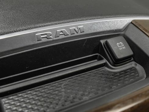 Used 2022 RAM 2500 Laramie w/ Protection Group AWD/4WD image 30
