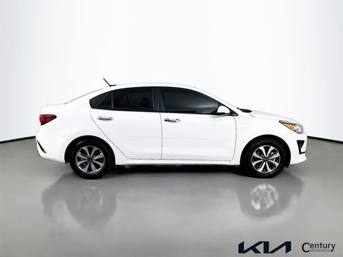 Used 2023 Kia Rio S w/ Technology Package image 4