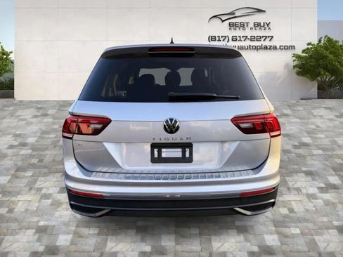 Used 2022 Volkswagen Tiguan SE FWD image 6