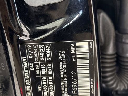 Used 2020 Mercedes-Benz GLC 300 4MATIC w/ Premium Package image 10