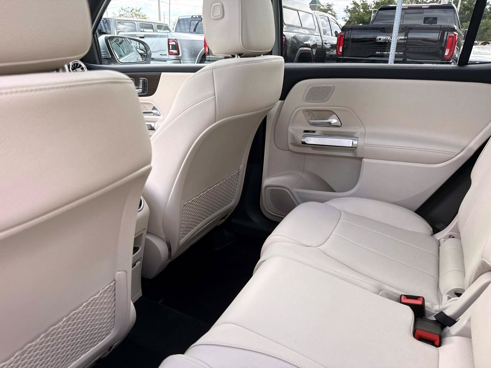 Certified 2025 Mercedes-Benz GLB 250 image 15