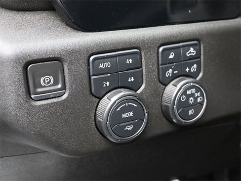 Used 2024 Chevrolet Silverado 2500 LTZ w/ LTZ Convenience Package image 13