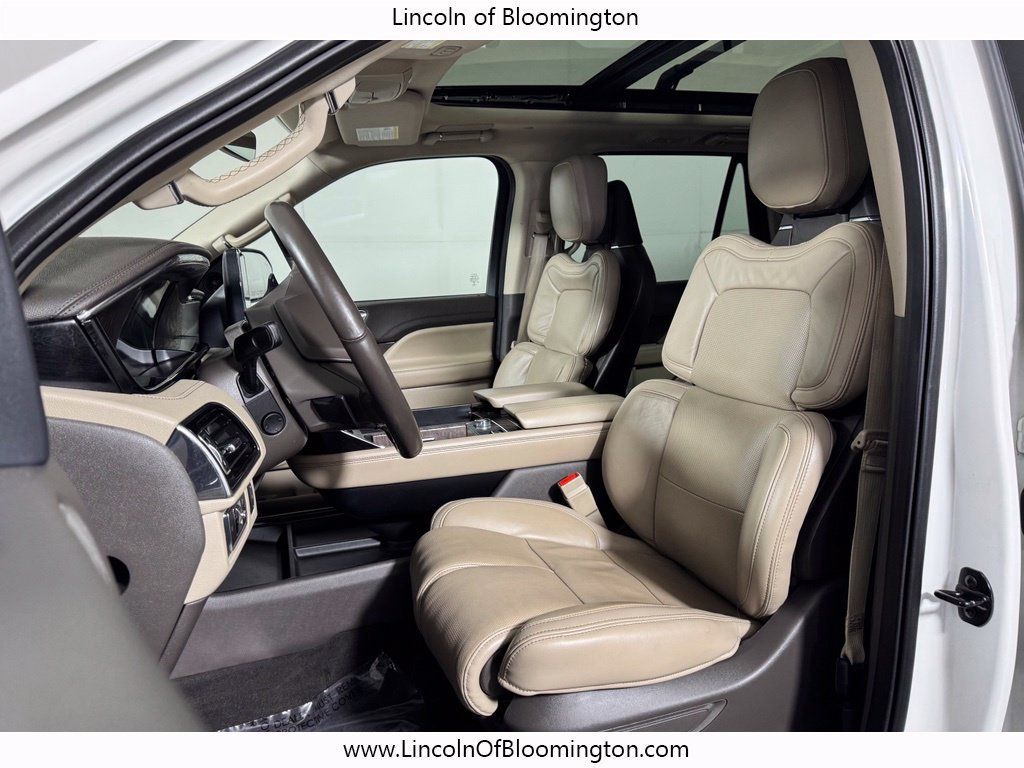 Certified 2022 Lincoln Navigator L Reserve AWD/4WD image 17