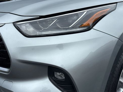 Used 2021 Toyota Highlander Limited image 34