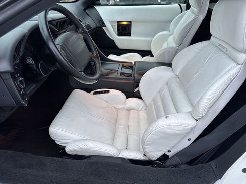 Used 1992 Chevrolet Corvette Convertible image 8