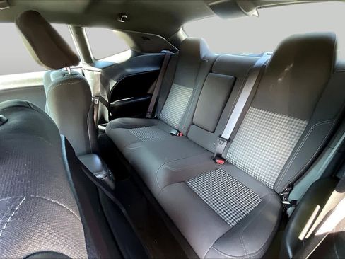 Used 2019 Dodge Challenger SXT RWD image 19