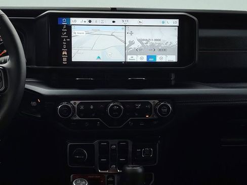 Certified 2025 Jeep Gladiator Rubicon image 13