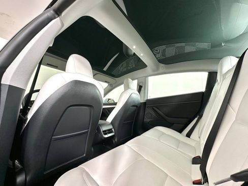 Used 2021 Tesla Model 3 Performance image 6