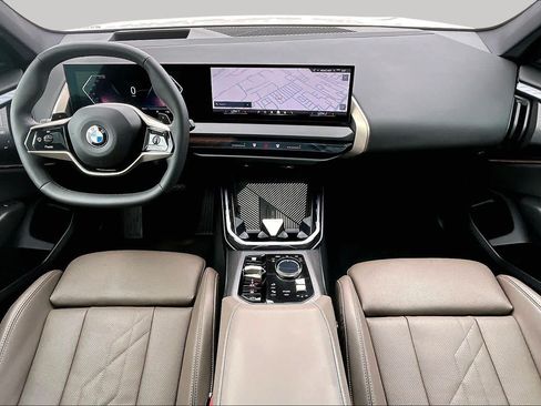 Used 2025 BMW X3 xDrive30i w/ Premium Package AWD/4WD image 16