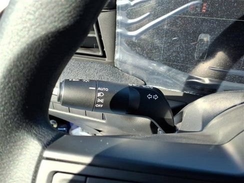 New 2026 Nissan Kicks S image 19