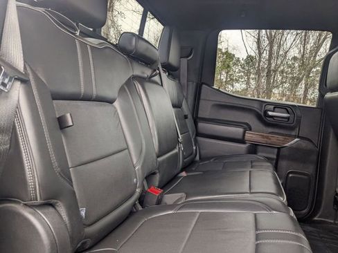 Used 2021 Chevrolet Silverado 1500 High Country w/ Technology Package image 31