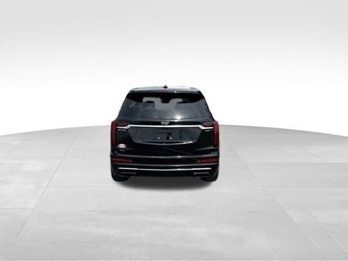 Used 2022 Cadillac XT6 Premium Luxury w/ Platinum Package AWD/4WD image 6
