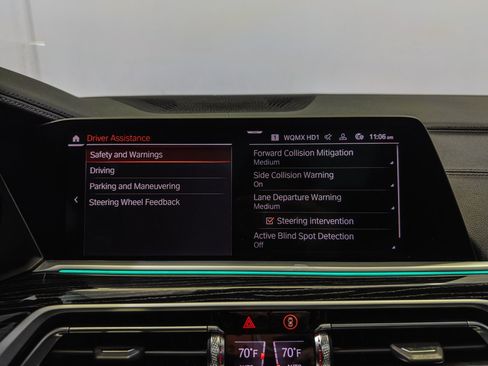 Used 2022 BMW X7 xDrive40i w/ M Sport Package AWD/4WD image 55