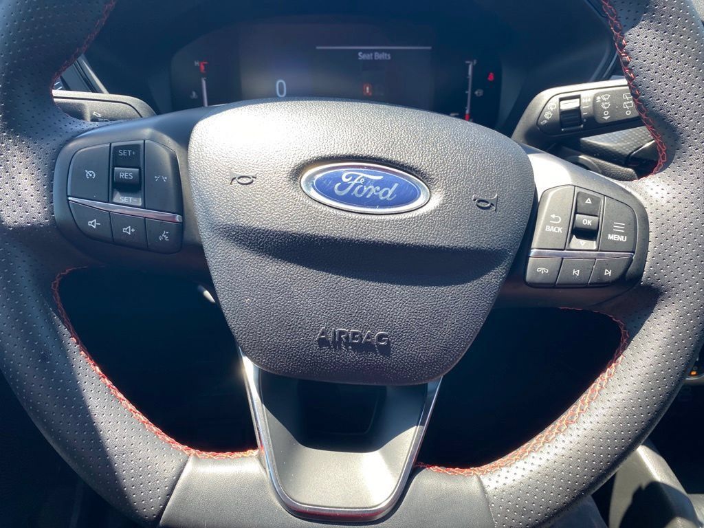 Used 2025 Ford Escape ST-Line AWD/4WD image 15