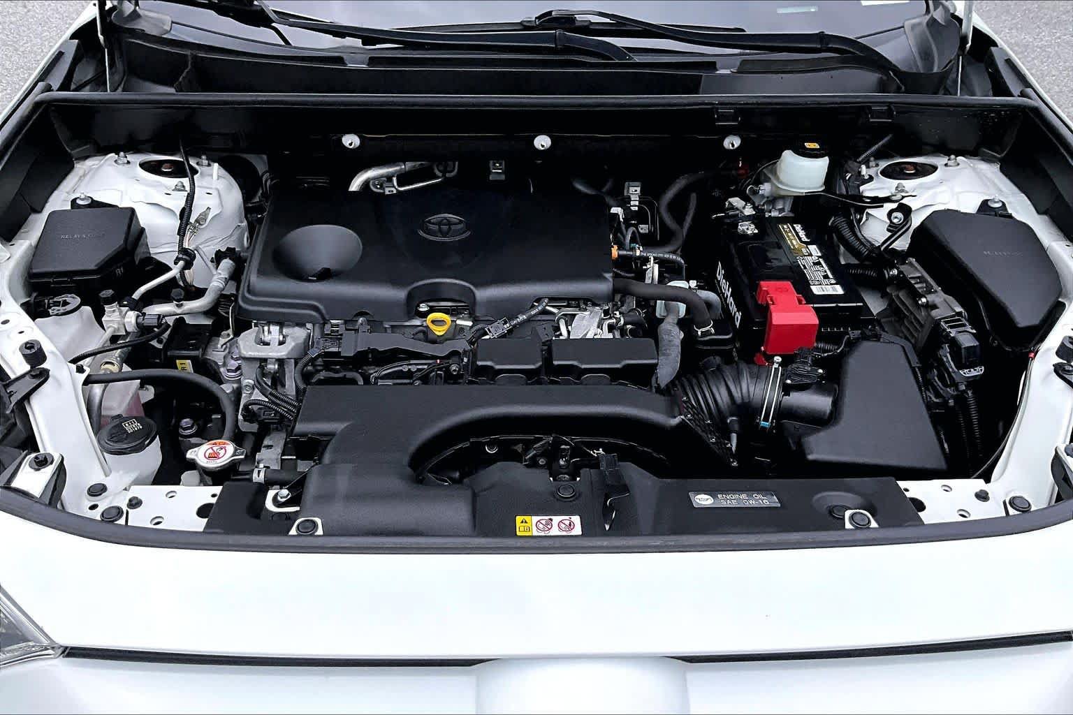 Used 2020 Toyota RAV4 XLE Premium AWD/4WD image 32