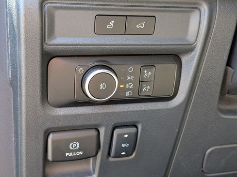 Used 2024 Ford Expedition Limited RWD image 17