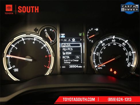 Used 2023 Toyota 4Runner TRD Off-Road Premium image 18