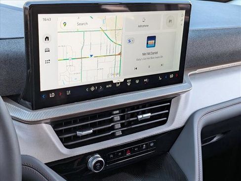 New 2026 Ford Explorer Active w/ Active Comfort Package image 12