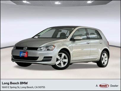 Used 2017 Volkswagen Golf SE