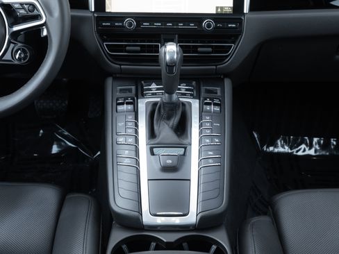 Used 2019 Porsche Macan S image 17