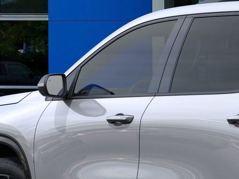 New 2026 Chevrolet Traverse RS w/ LPO, Floor Liner Package image 36