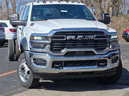 New 2026 RAM 5500 Tradesman image 3