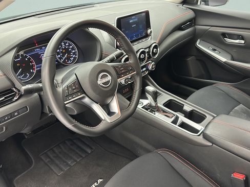 Used 2025 Nissan Sentra SR w/ Midnight Edition FWD image 11