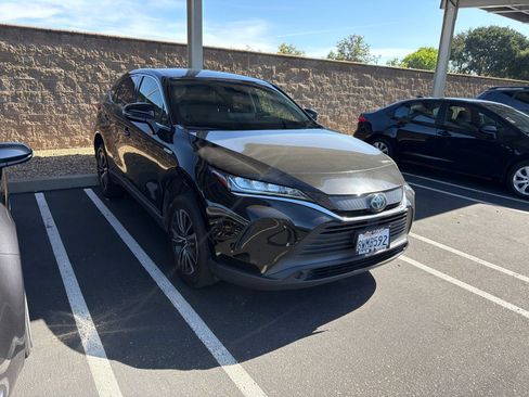 Used 2021 Toyota Venza LE w/ Carpet Mat Package (TMS) AWD/4WD image 1