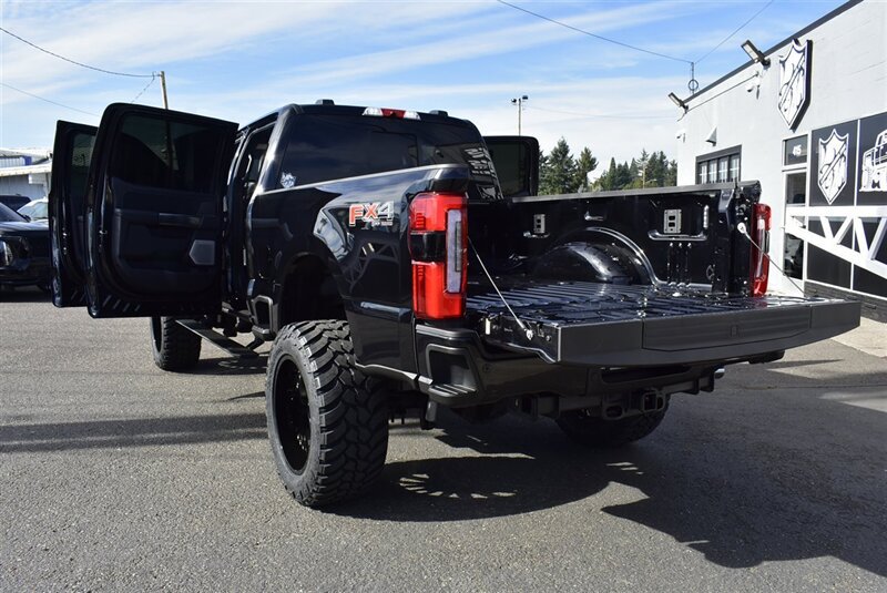 Used 2025 Ford F250 Platinum AWD/4WD image 29